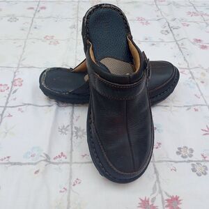 Bass Black Slip On Leather Upper Man Made Material